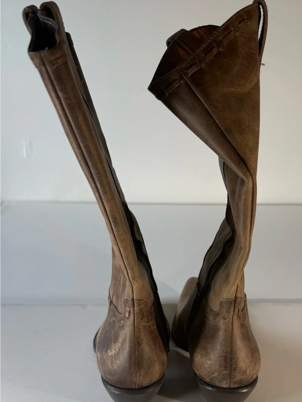 BCBGirls Tubina Brown Leather Western Cowboy Boots Women’s 9B / 39